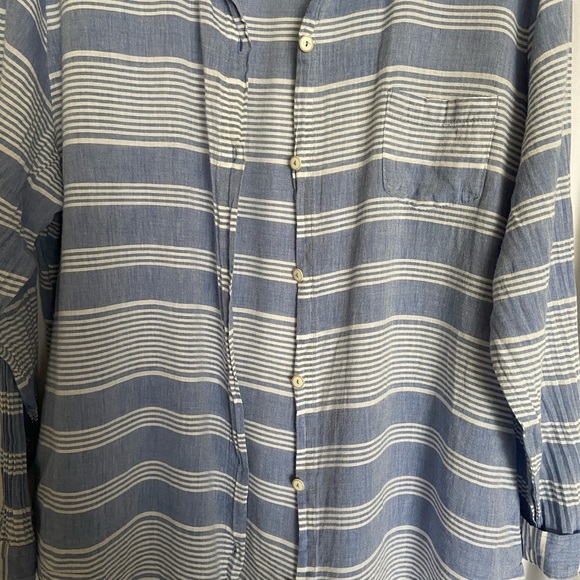 WOMEN Sz-L From Lili’s Closet- Button-Up Long Sleeves Top- Super Soft & Light - Picture 9 of 13